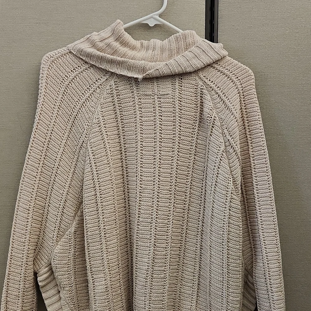 Angel of the North Sweater Size Small - Picture 6 of 14